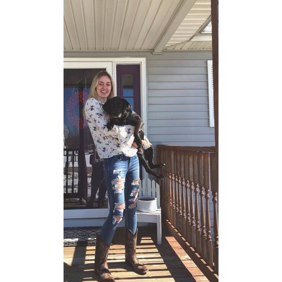 Meet your Posher, Rebekah - Picture 1 of 1